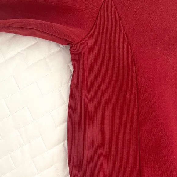 LEDIN Scream Printed Girl Red Crewneck sweatshirt Ruffle Cuff - Picture 6 of 10